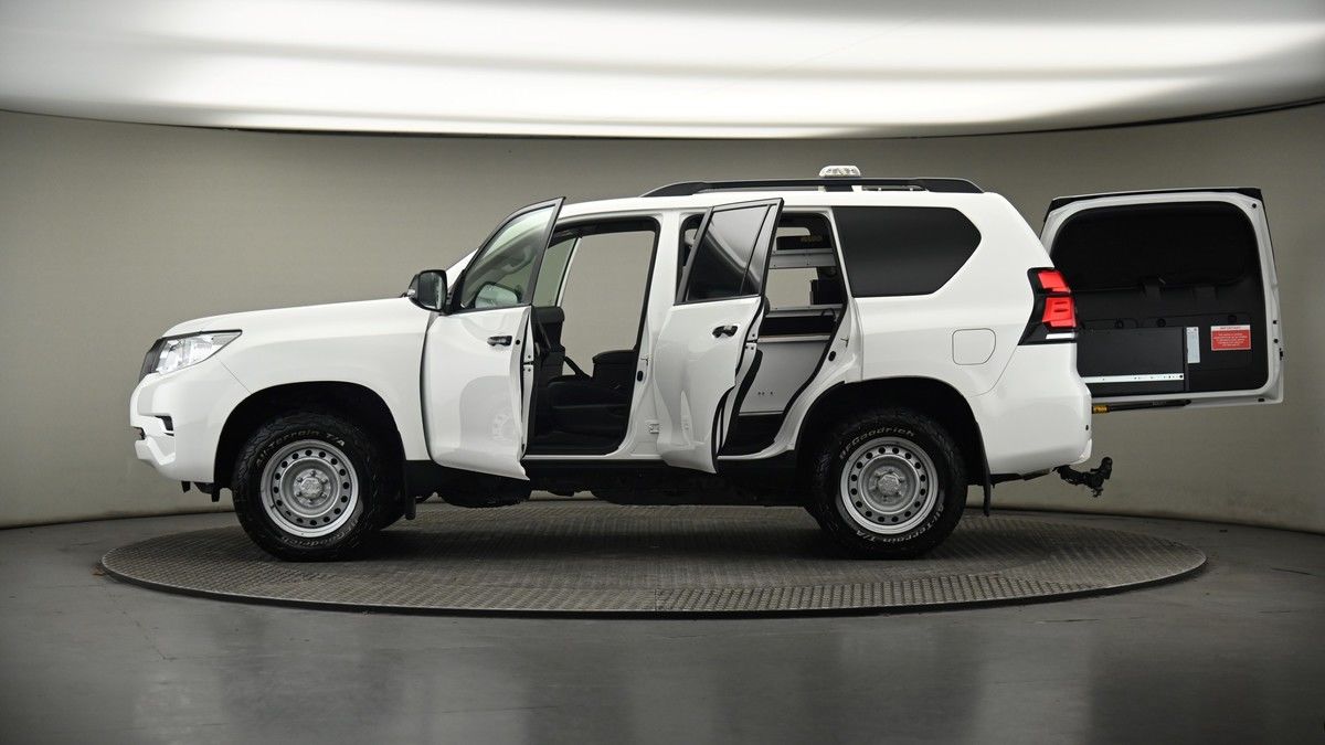 More views of Toyota Land Cruiser