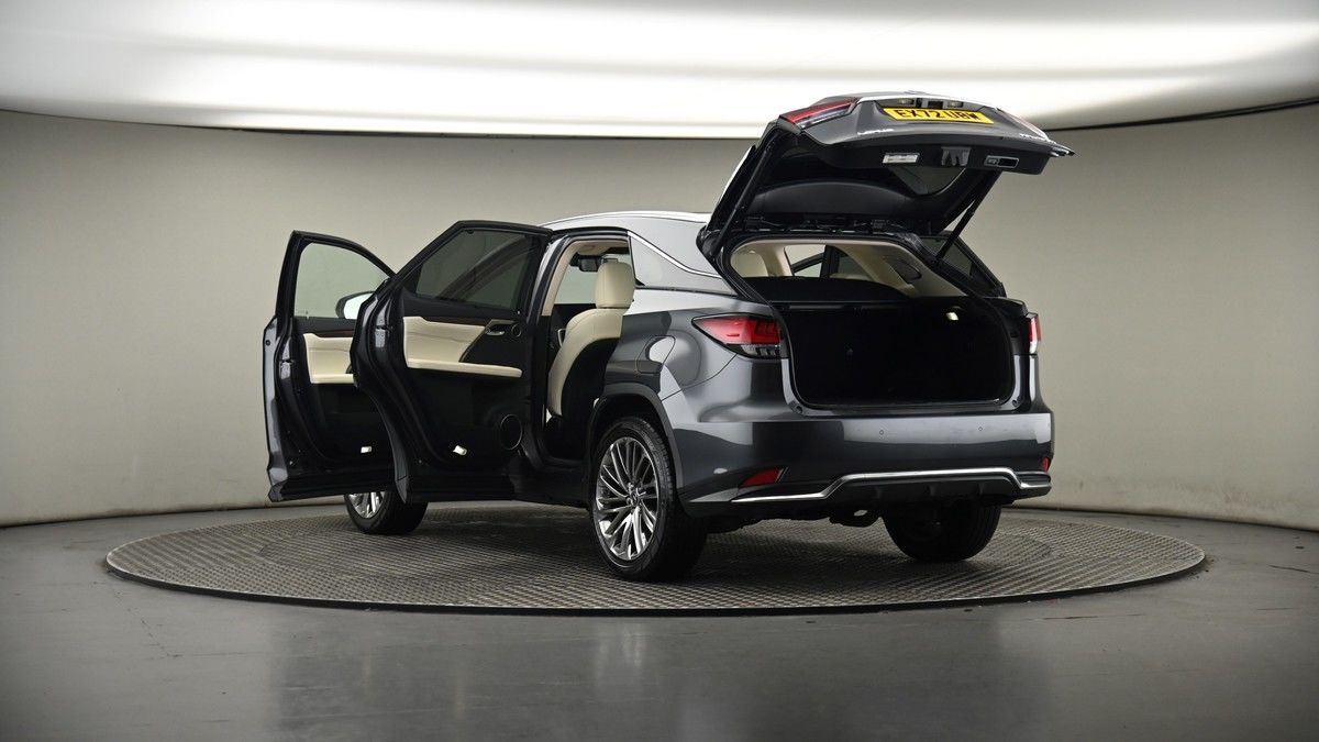 Lexus RX Image 8