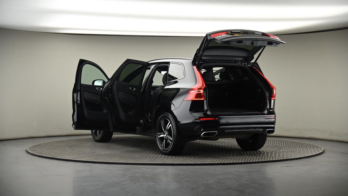 Volvo XC60 Image 8