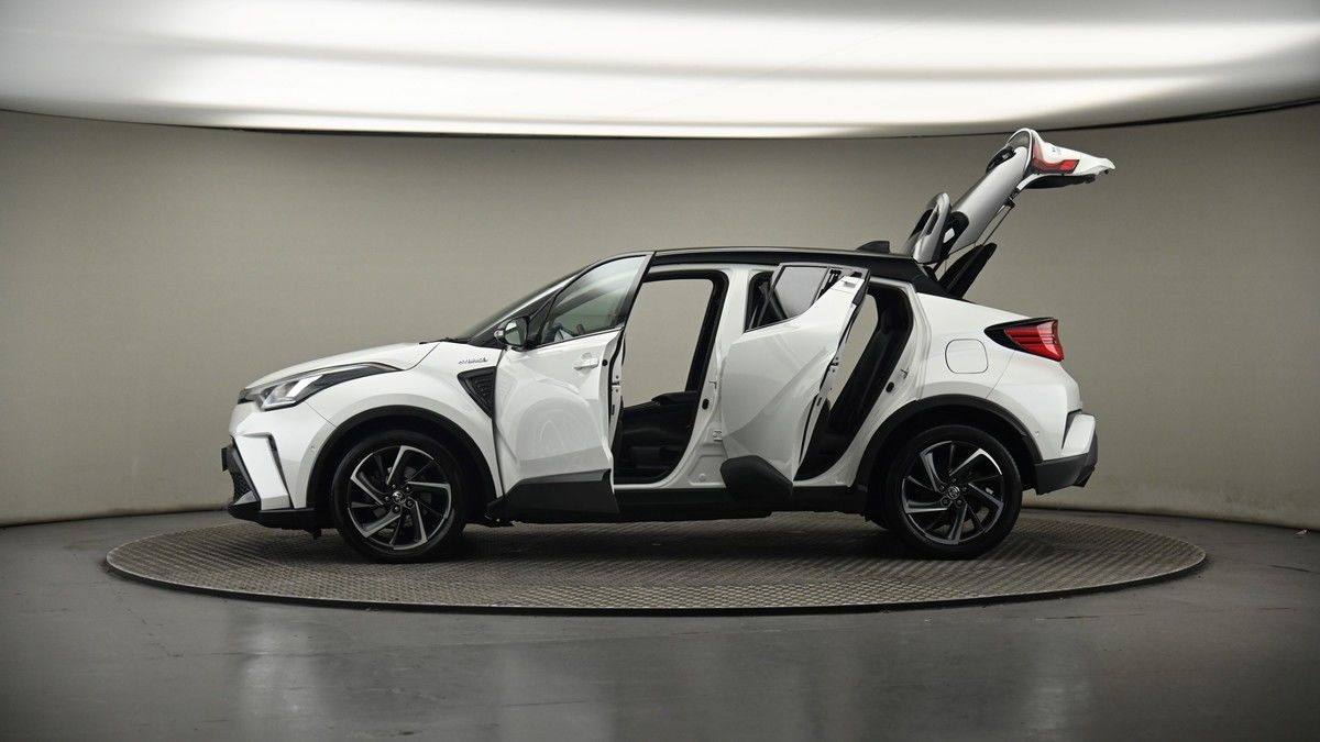 More views of Toyota C-HR