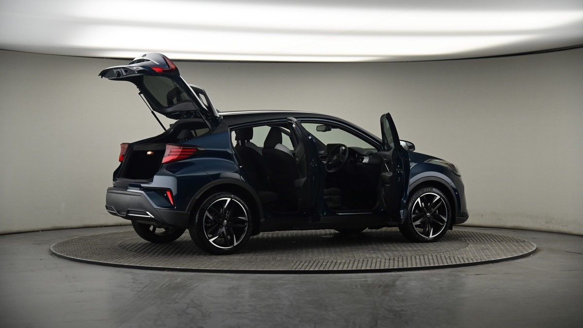 More views of Toyota C-HR