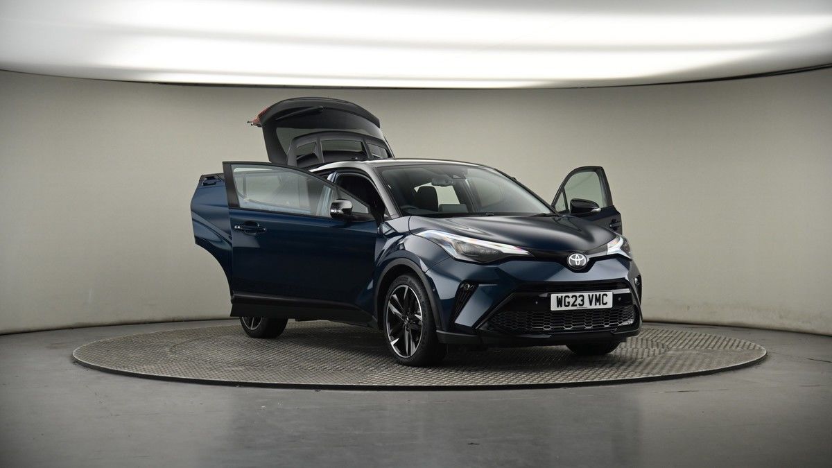 More views of Toyota C-HR