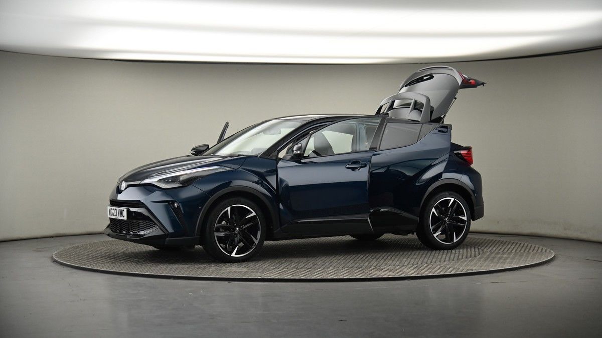 More views of Toyota C-HR