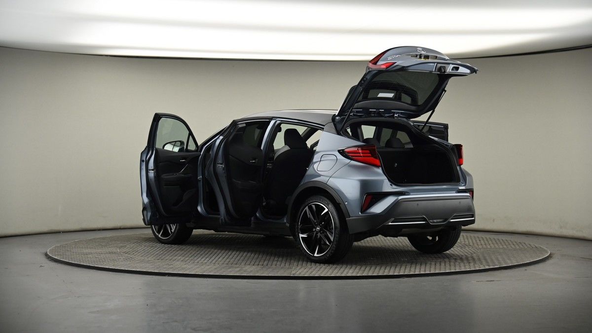 More views of Toyota C-HR