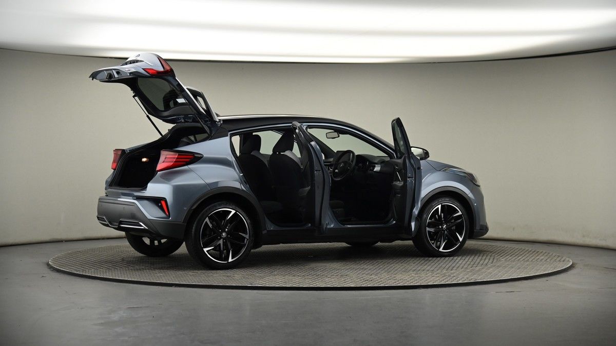 More views of Toyota C-HR