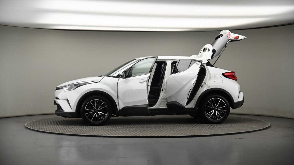 More views of Toyota C-HR