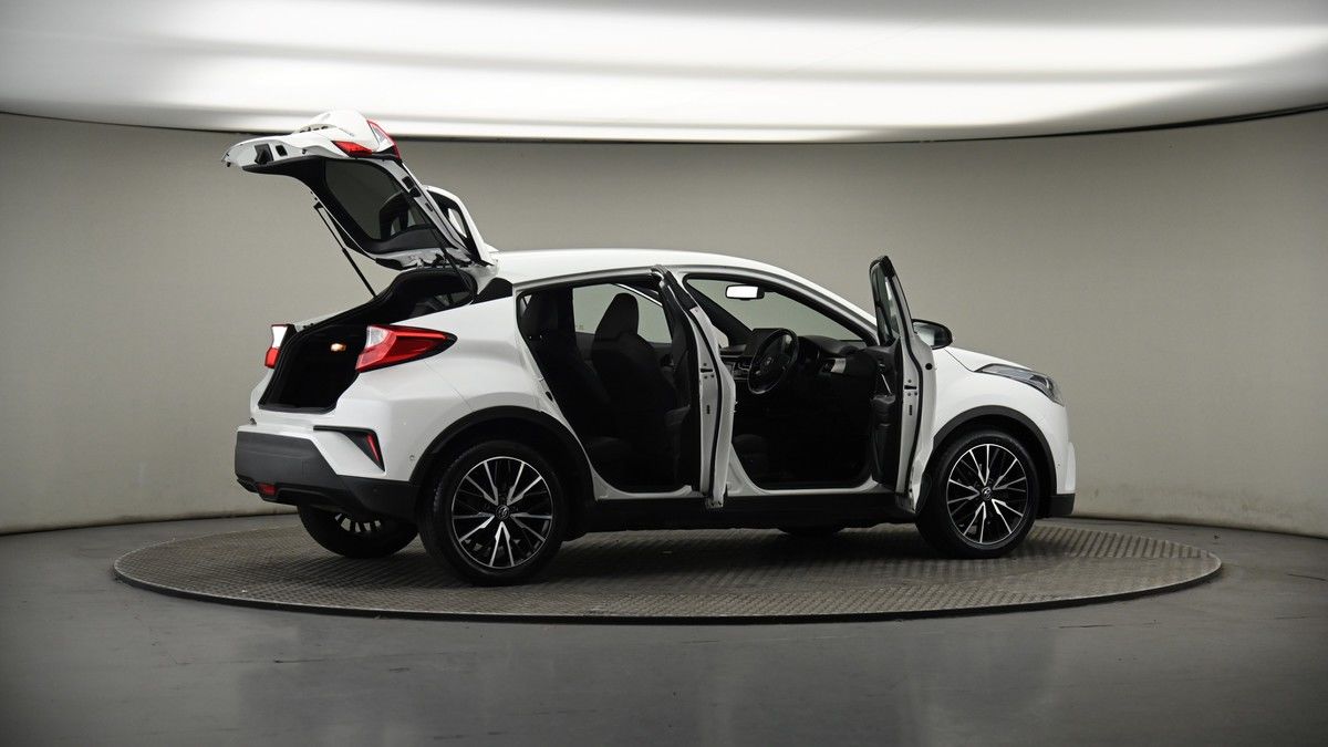 More views of Toyota C-HR