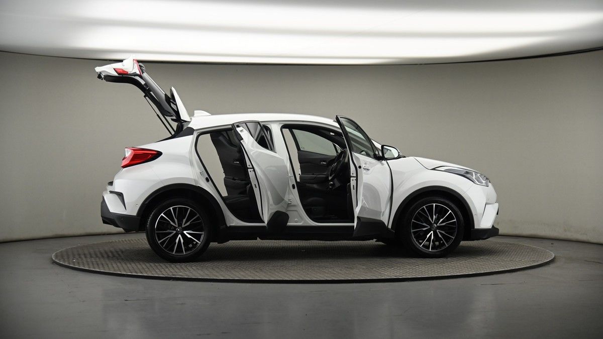 More views of Toyota C-HR