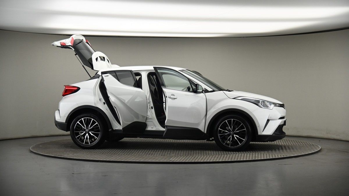 More views of Toyota C-HR