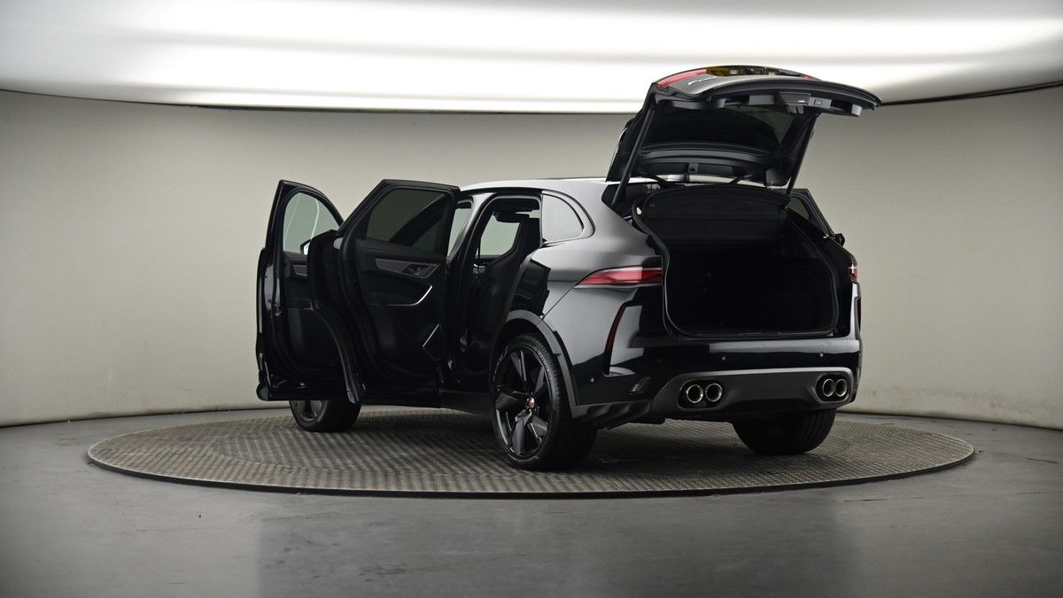 Jaguar F-PACE Image 8