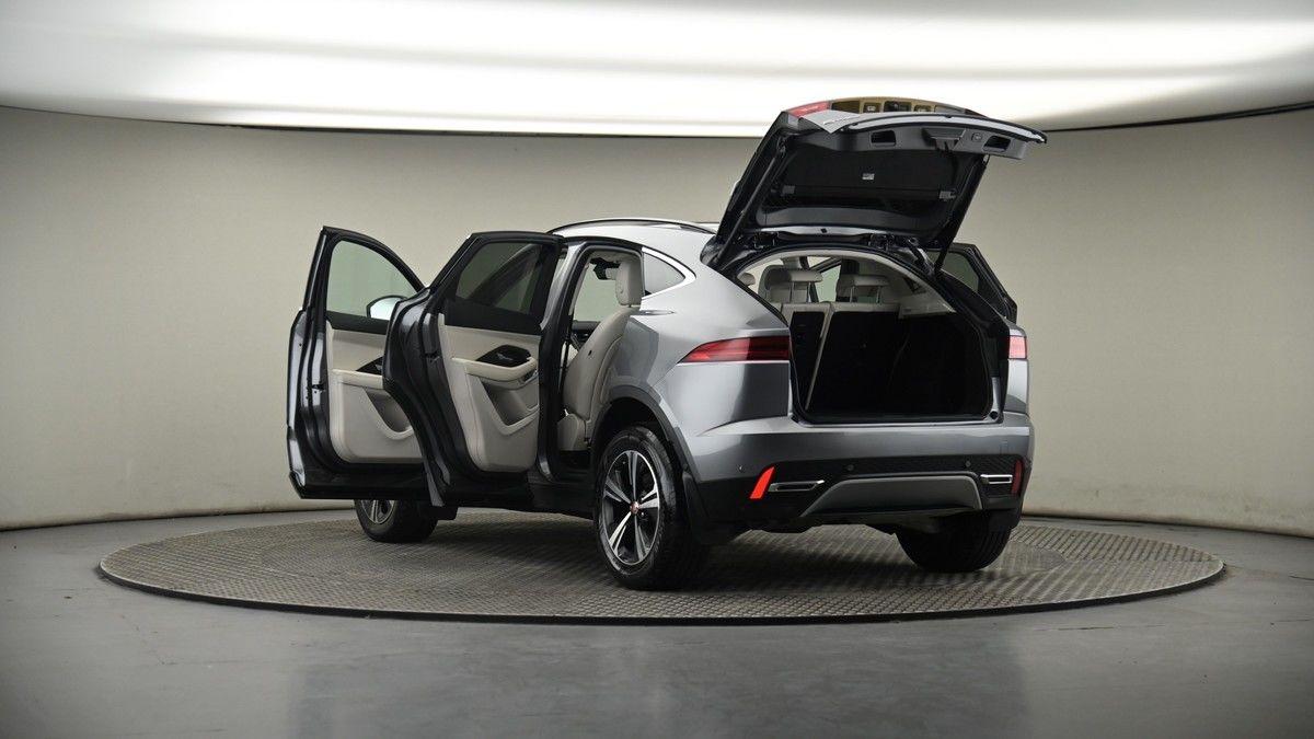 Jaguar E-PACE Image 8