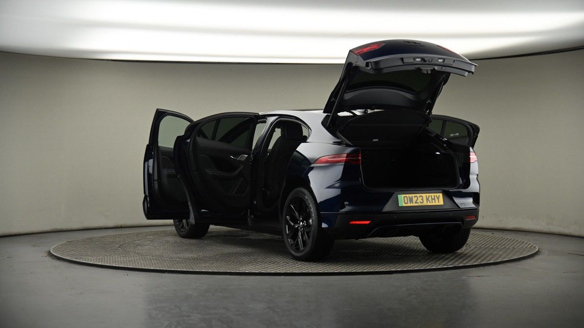 Jaguar I-PACE Image 8