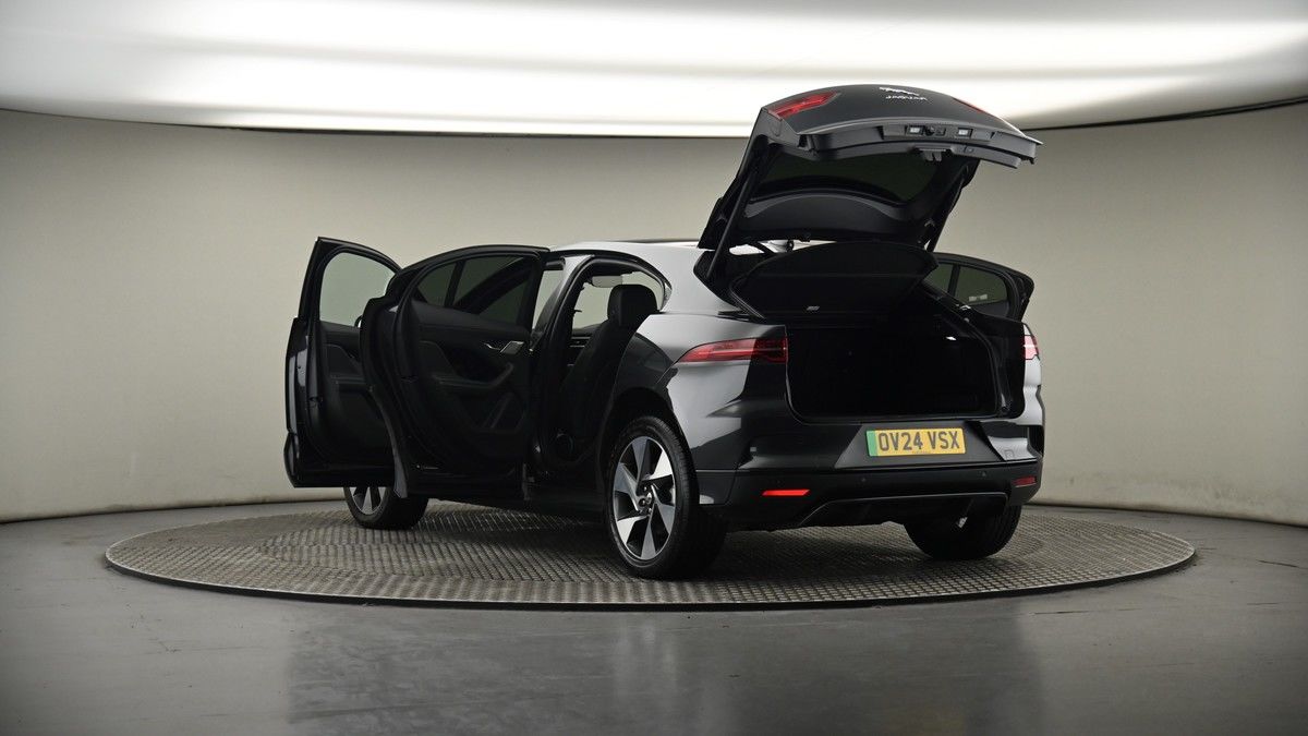 Jaguar I-PACE Image 8