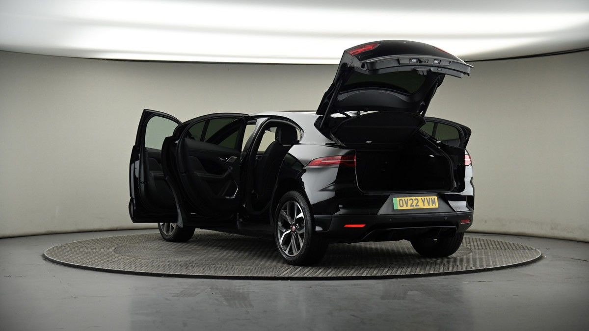 Jaguar I-PACE Image 8