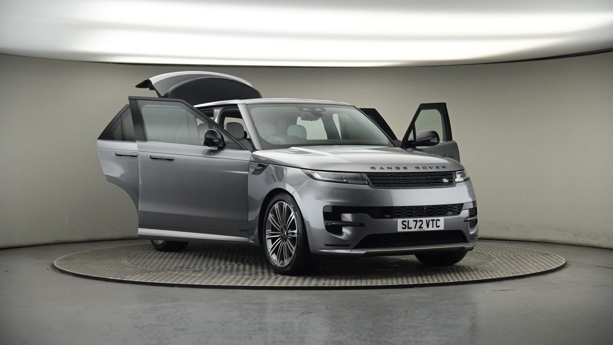 More views of Land Rover Range Rover Sport