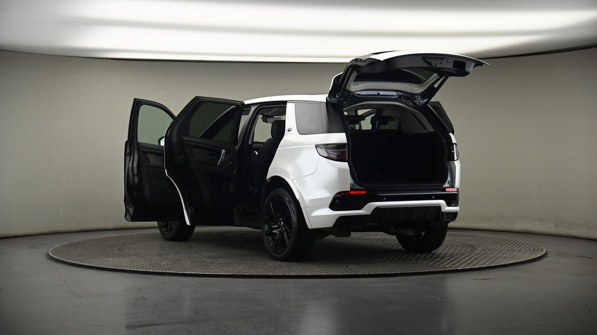 Land Rover Discovery Sport Image 8