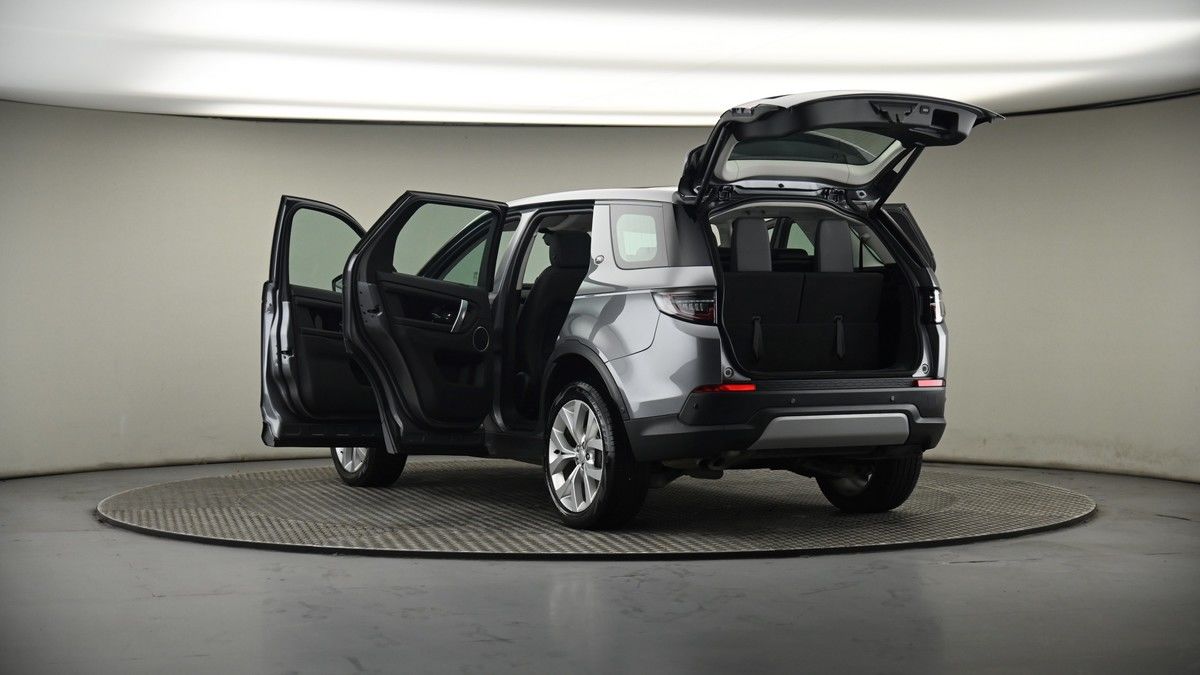 Land Rover Discovery Sport Image 8