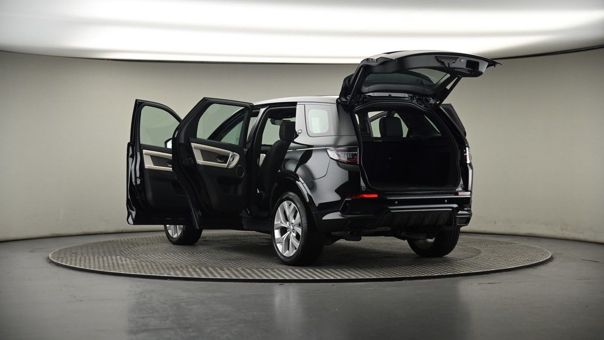 Land Rover Discovery Sport Image 8