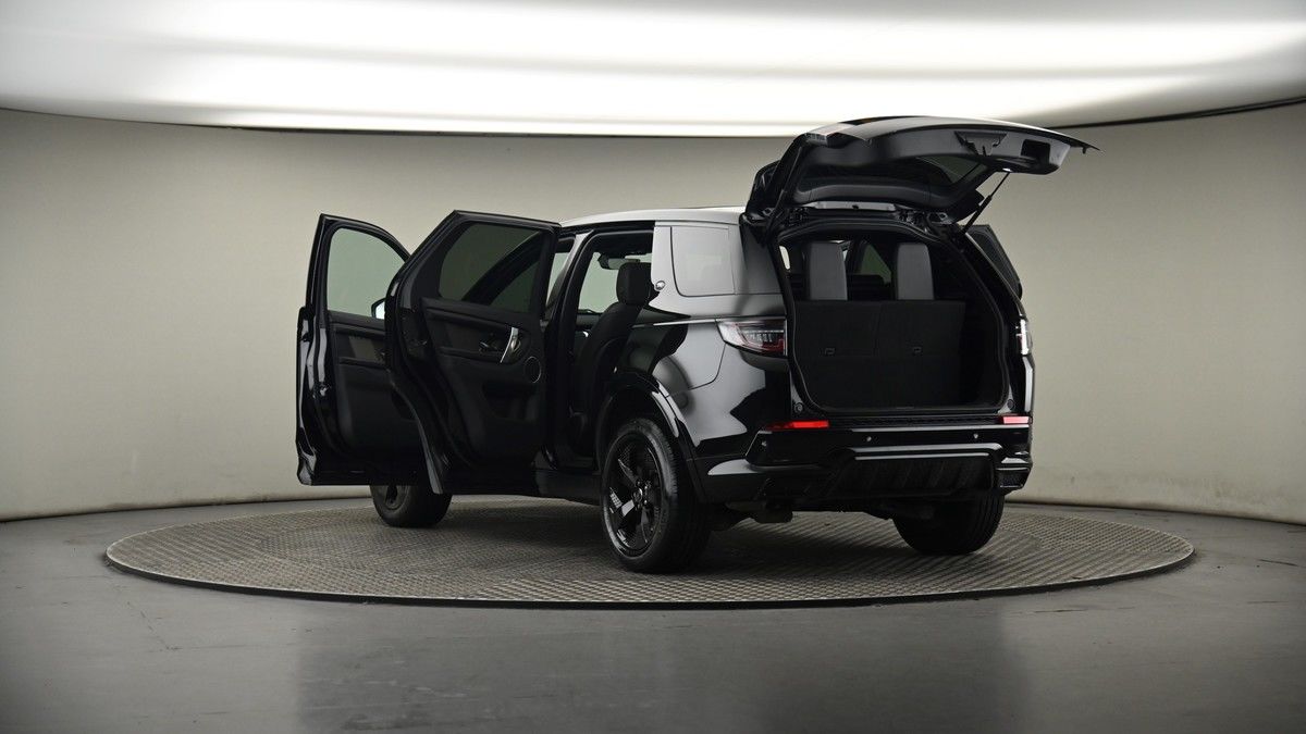 Land Rover Discovery Sport Image 8