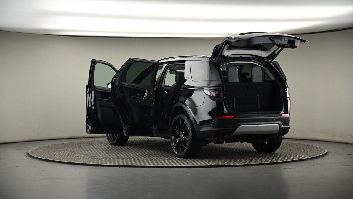 Land Rover Discovery Sport Image 8