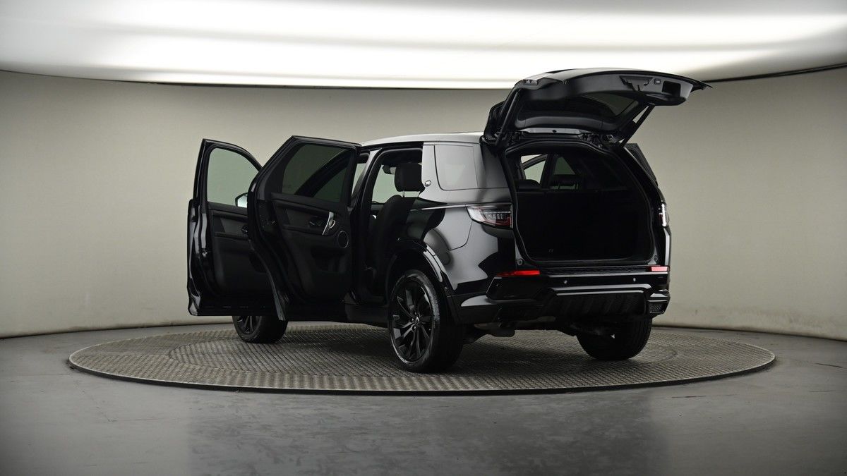 Land Rover Discovery Sport Image 8