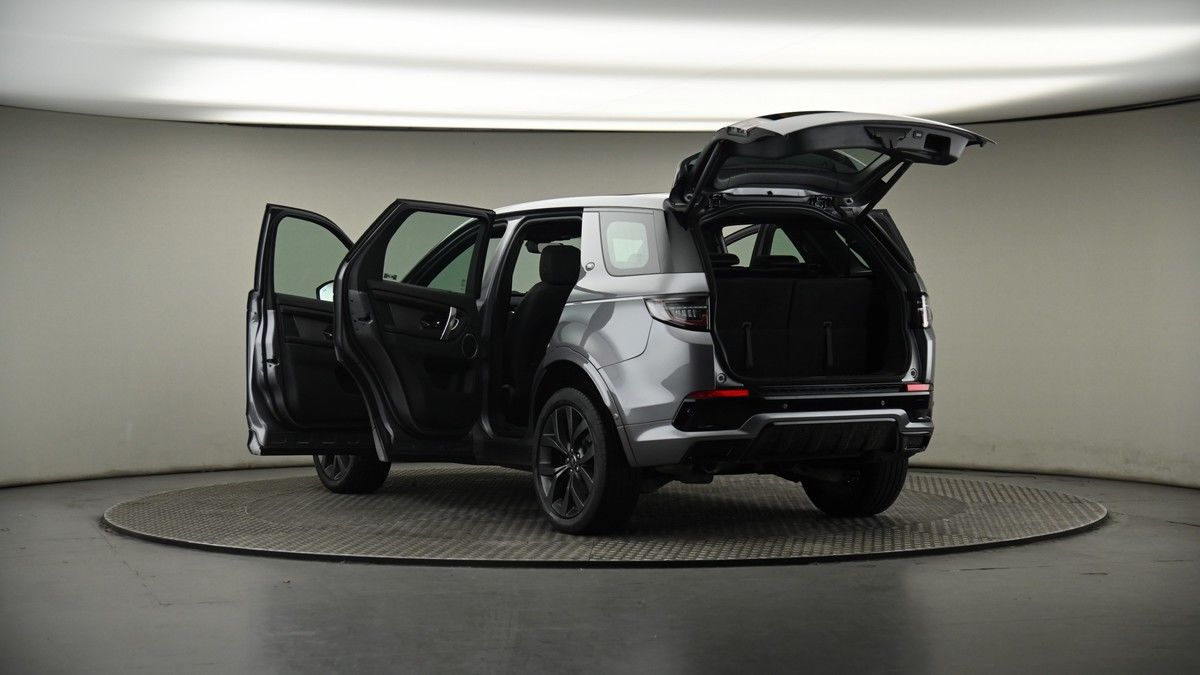 Land Rover Discovery Sport Image 8