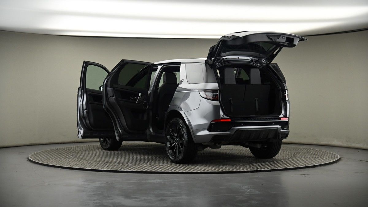 Land Rover Discovery Sport Image 8