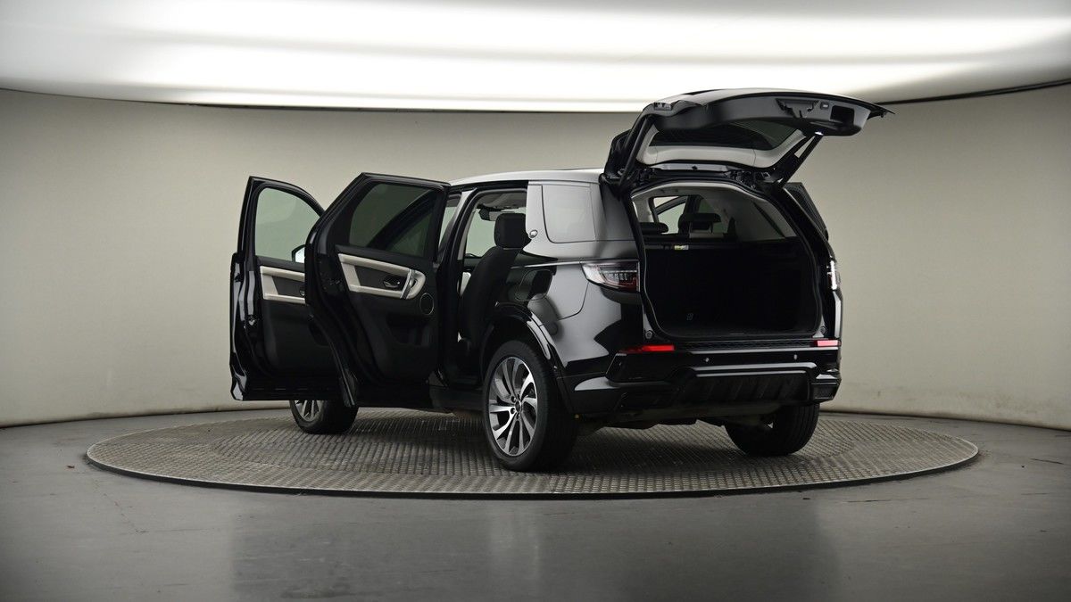 Land Rover Discovery Sport Image 8