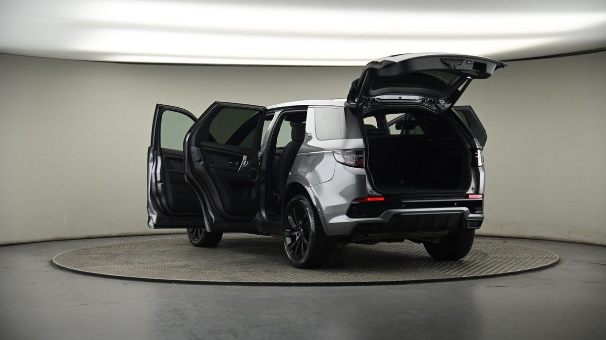 Land Rover Discovery Sport Image 8