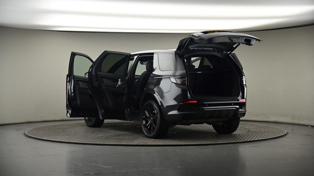 Land Rover Discovery Sport Image 8