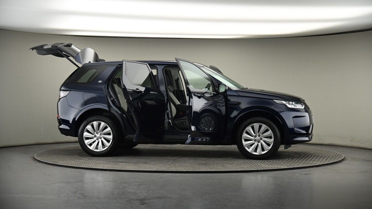 More views of Land Rover Discovery Sport