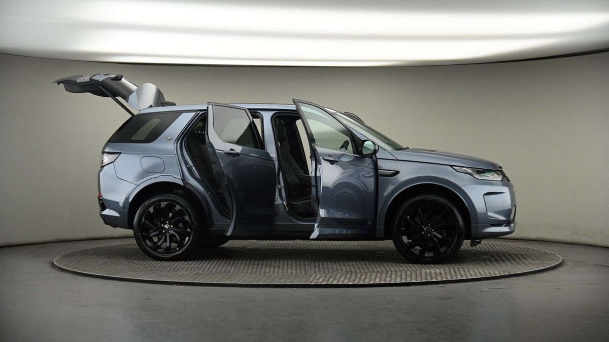 More views of Land Rover Discovery Sport