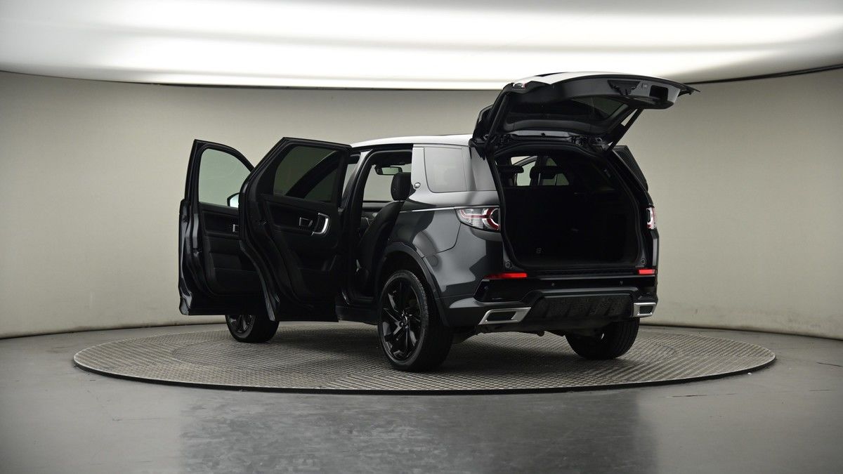 Land Rover Discovery Sport Image 8