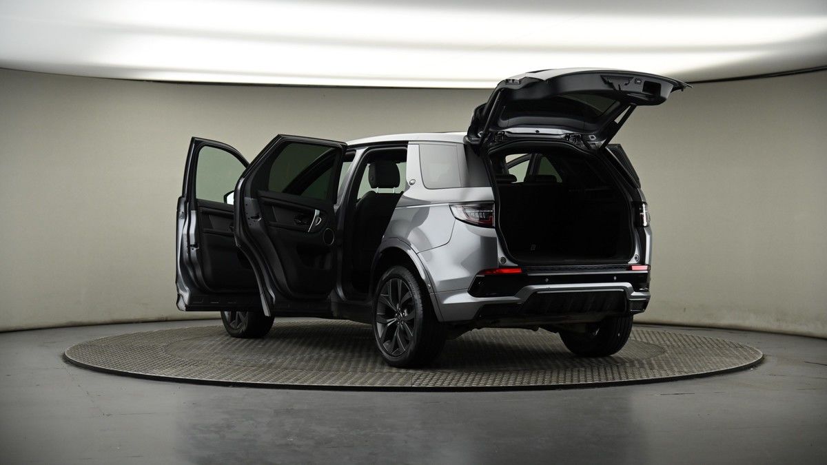 Land Rover Discovery Sport Image 8