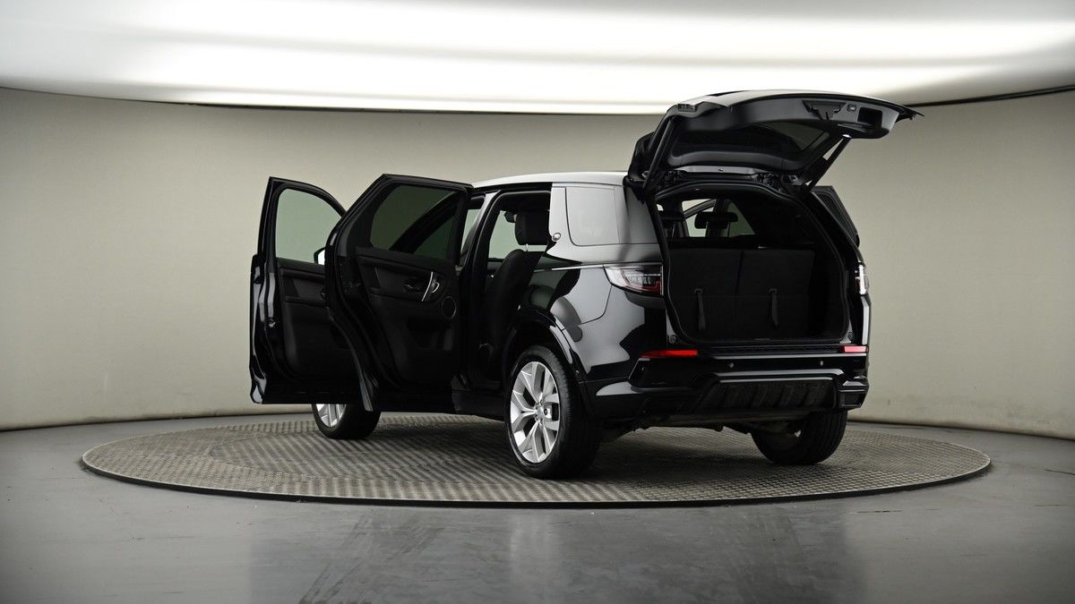 Land Rover Discovery Sport Image 8