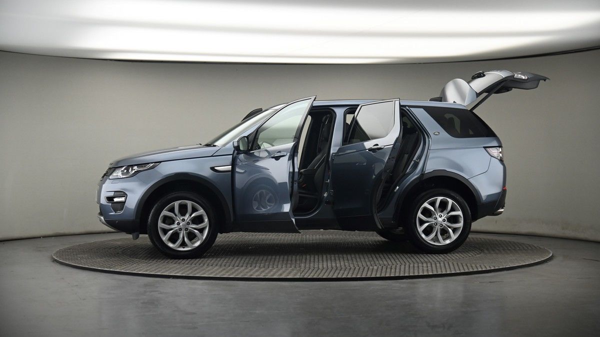 More views of Land Rover Discovery Sport