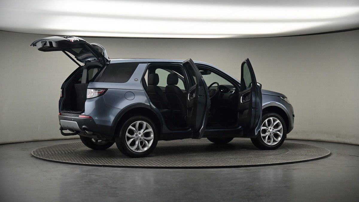 More views of Land Rover Discovery Sport