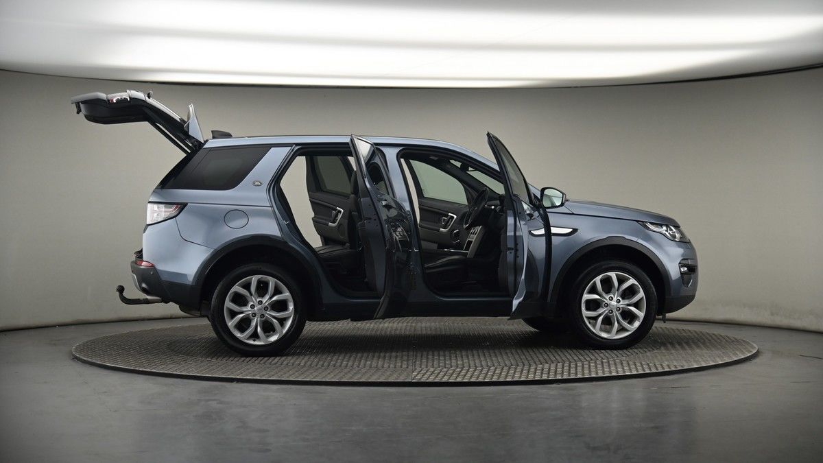 More views of Land Rover Discovery Sport