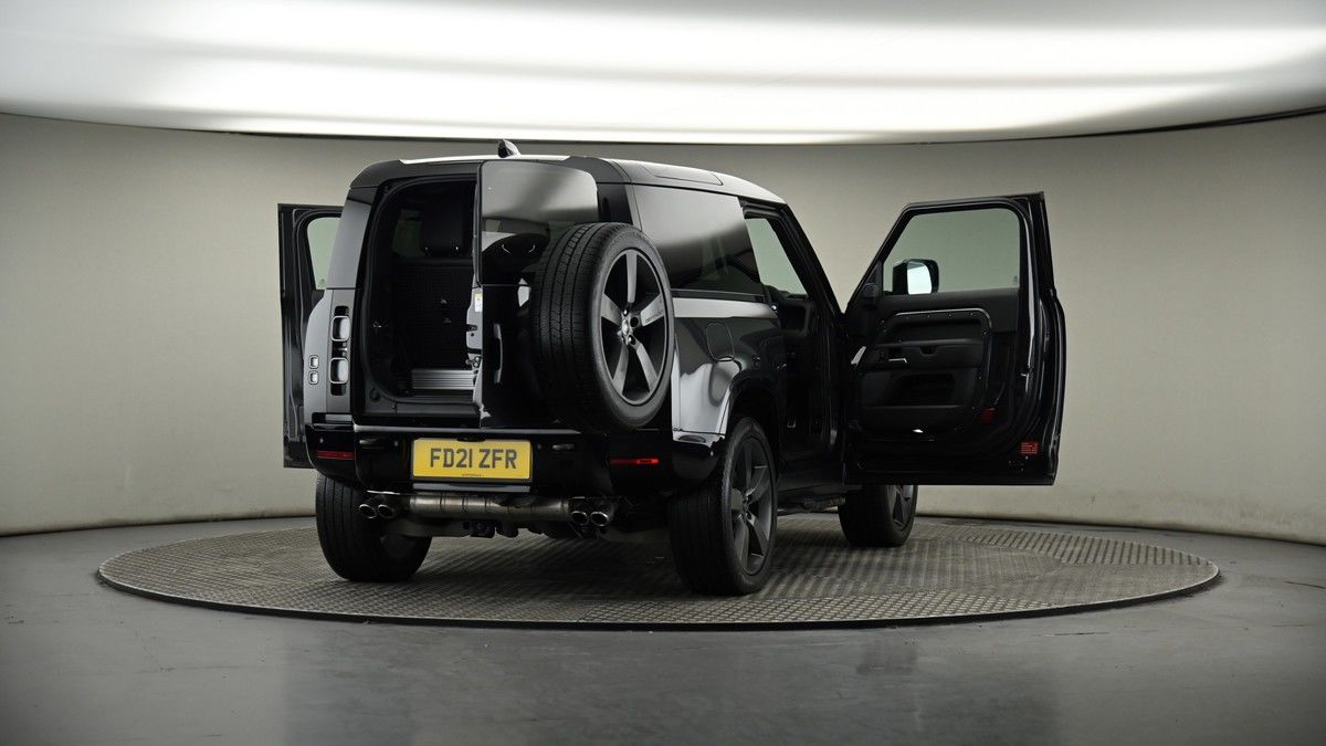 More views of Land Rover Defender 90