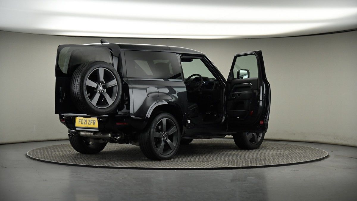 More views of Land Rover Defender 90