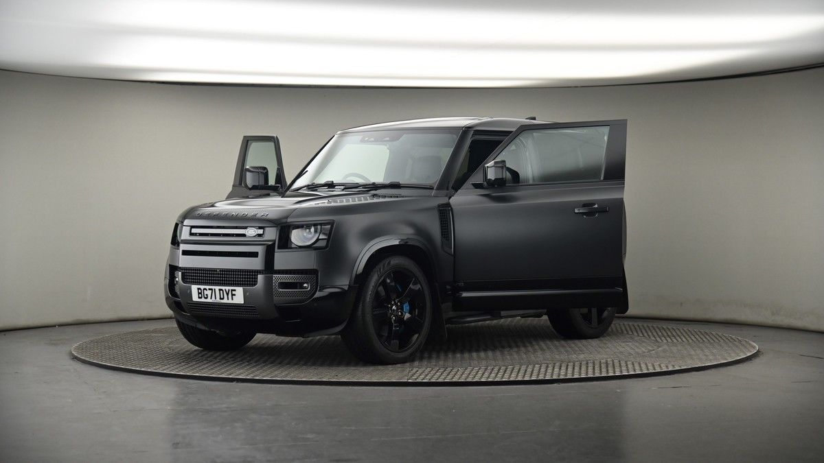 More views of Land Rover Defender 90