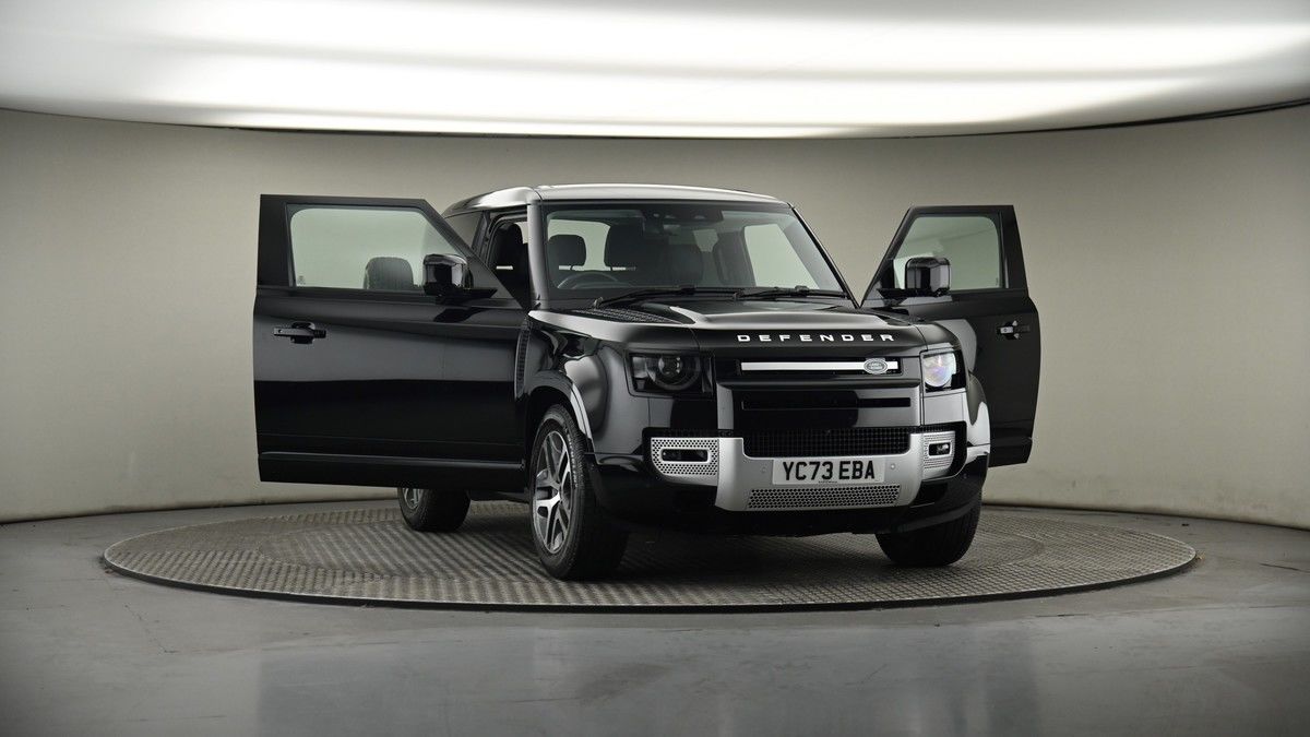 More views of Land Rover Defender 90