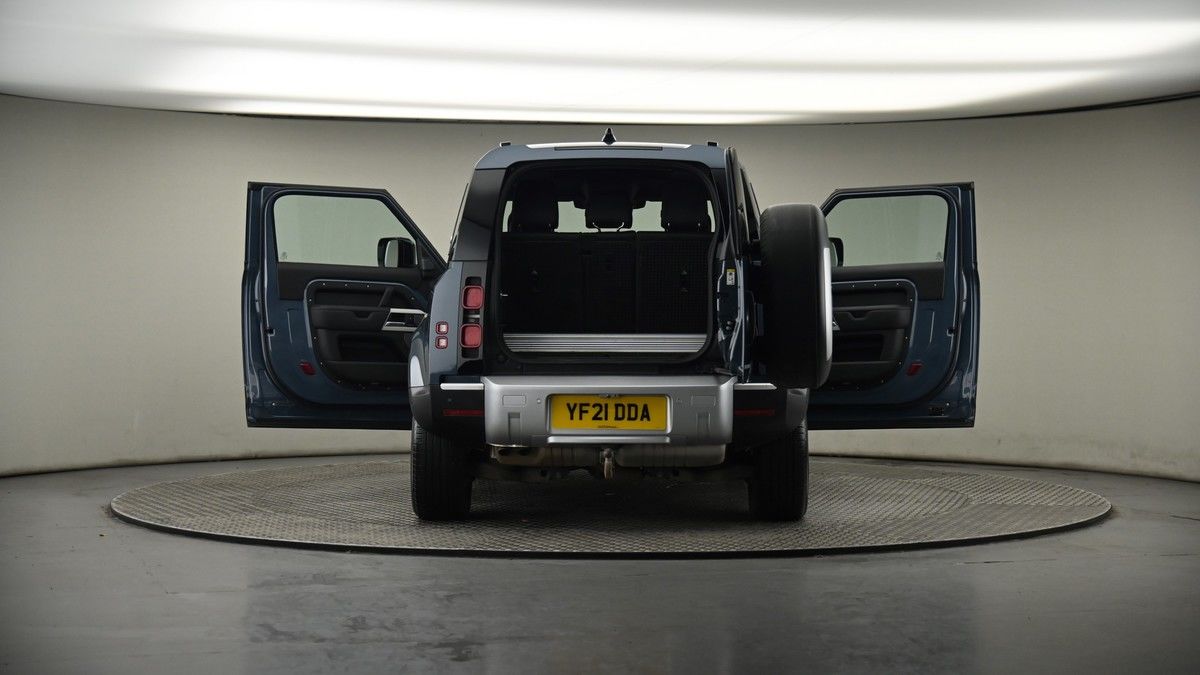 More views of Land Rover Defender 90