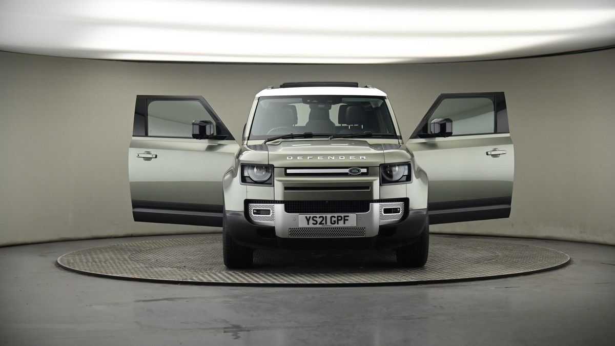 More views of Land Rover Defender 90