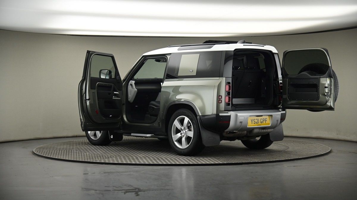 More views of Land Rover Defender 90