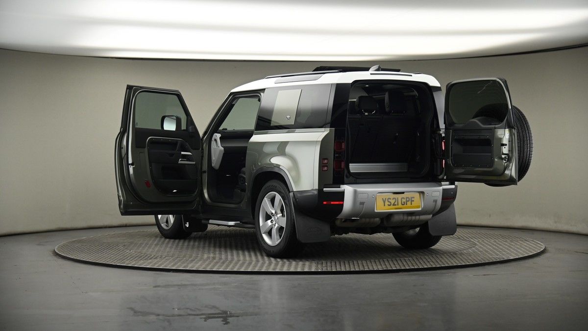 Land Rover Defender 90 Image 8