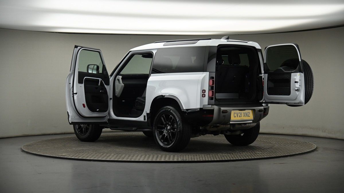 More views of Land Rover Defender 90