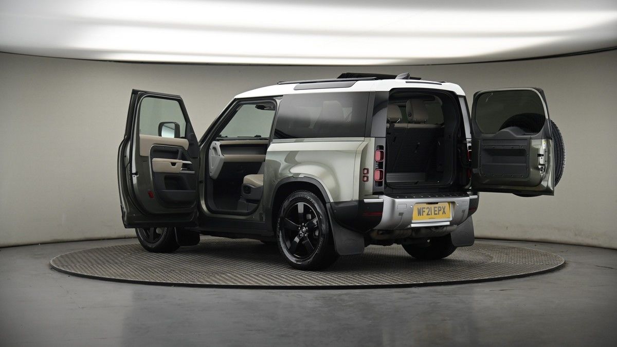 More views of Land Rover Defender 90