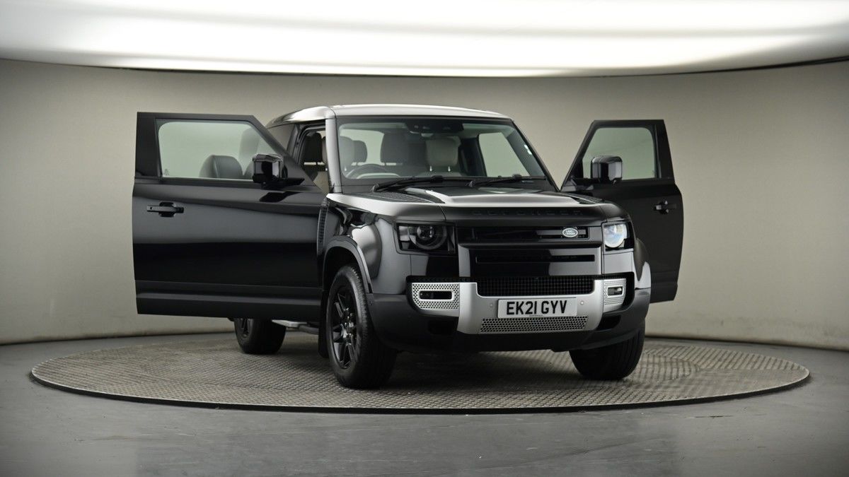 More views of Land Rover Defender 90