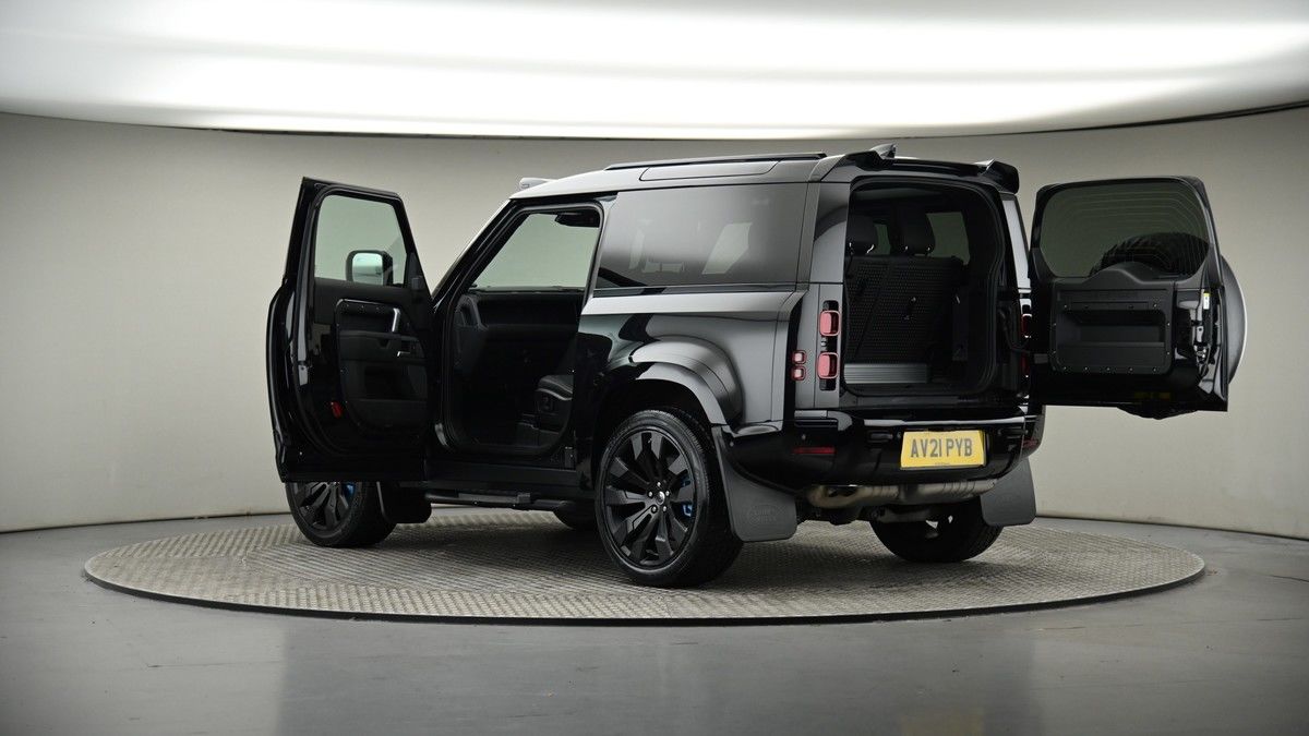 More views of Land Rover Defender 90